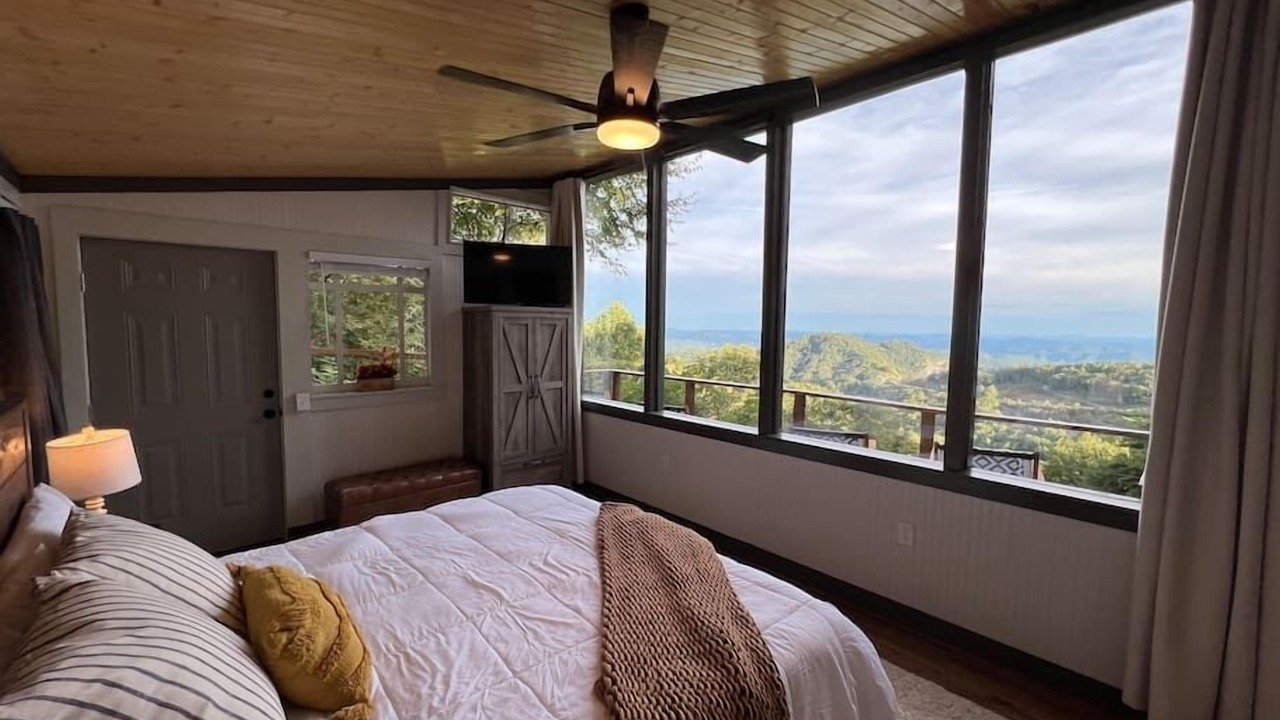 Photo of Bedroom in Apple Ridge