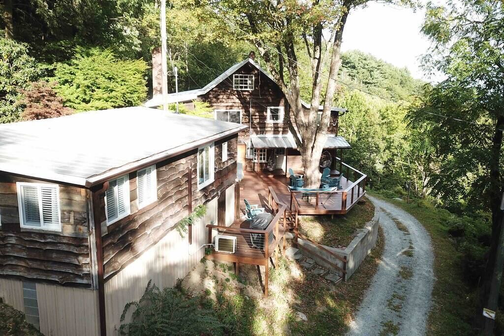 Photo of Outdoor in Apple Ridge