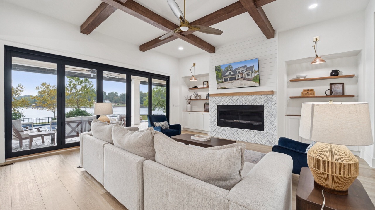 Photo of Livingroom in Lake Norman of Catawba