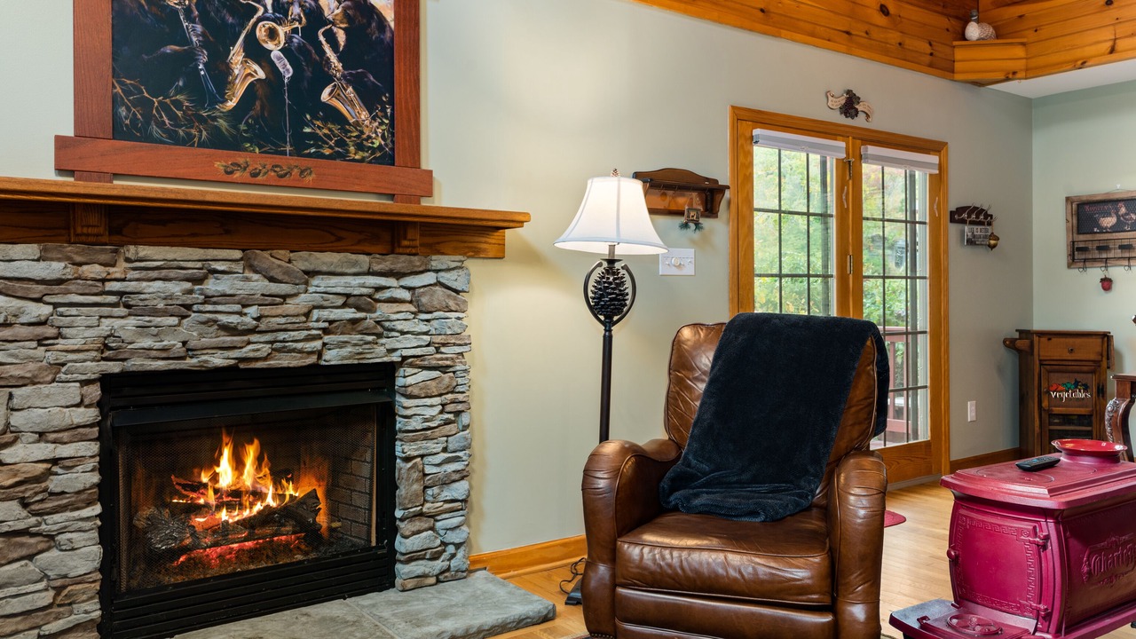 Photo of Livingroom in Valley Creek Run