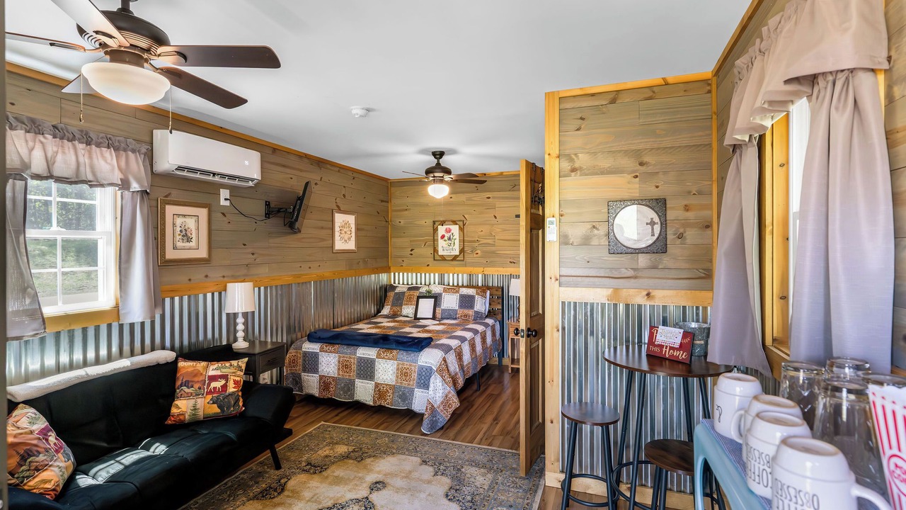 Photo of Bedroom in Moravian Falls