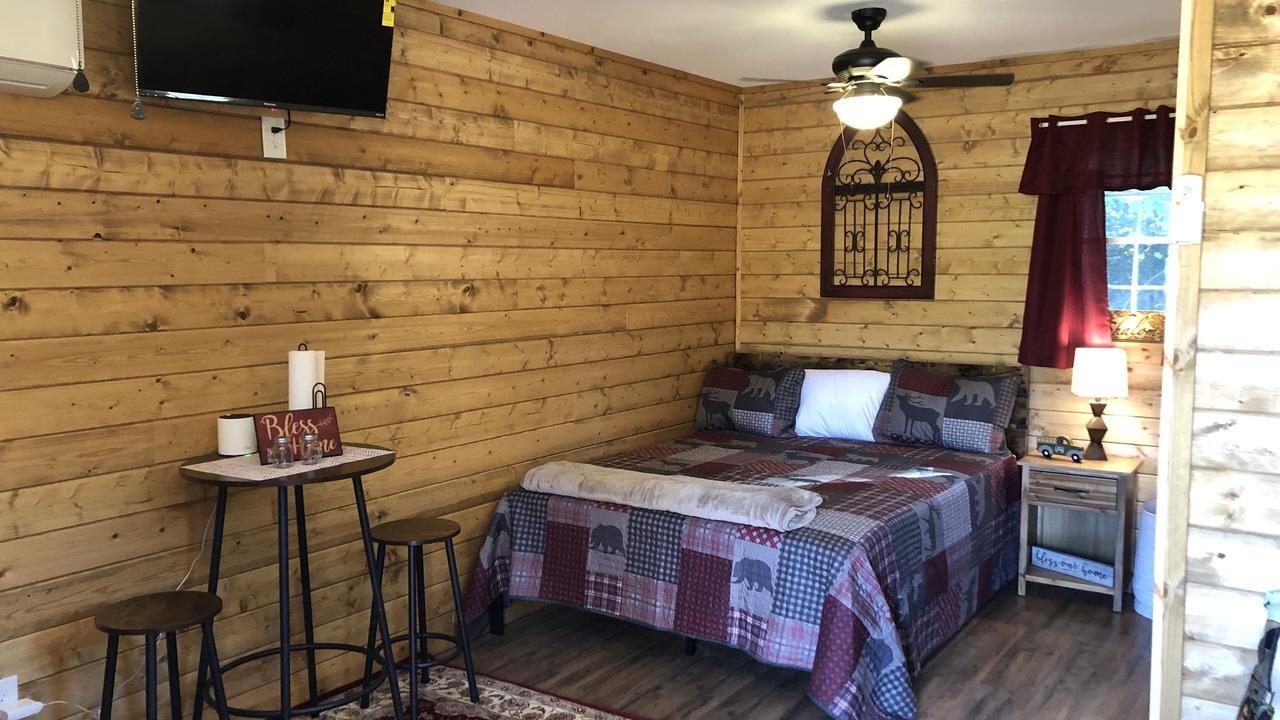 Photo of Bedroom in Moravian Falls