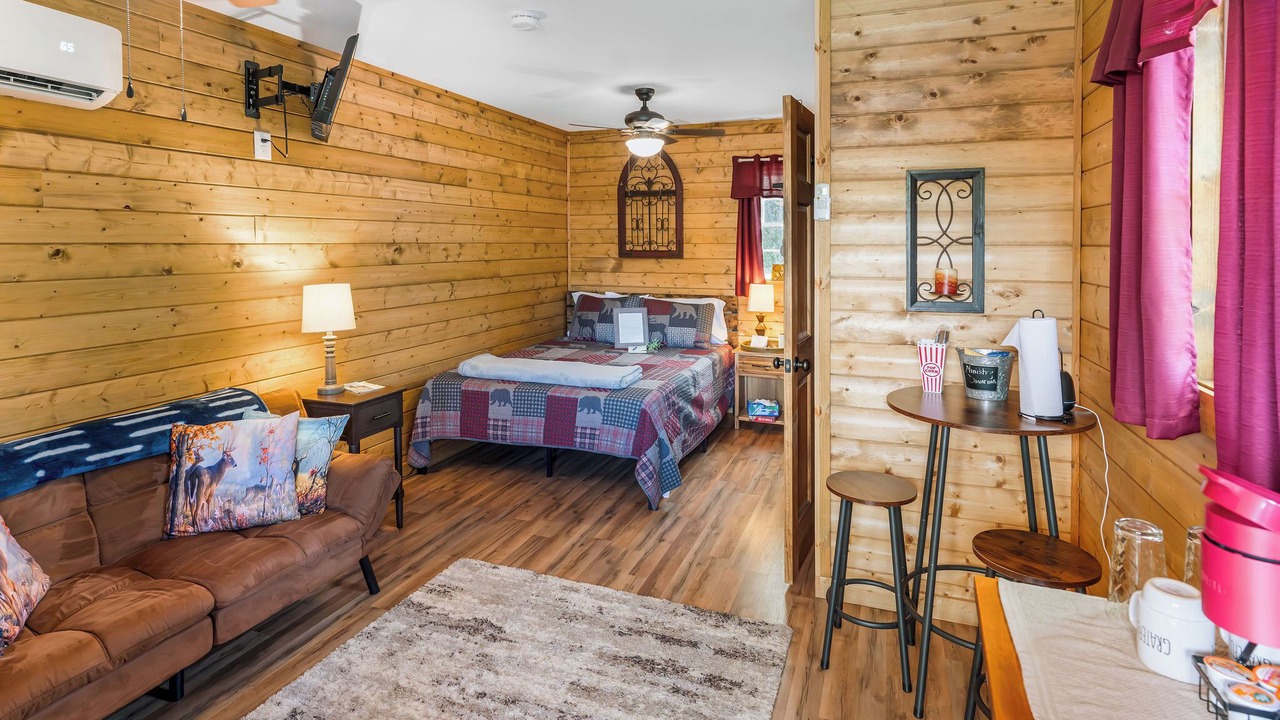 Photo of Bedroom in Moravian Falls