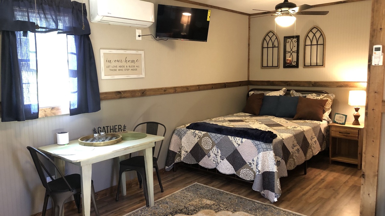 Photo of Bedroom in Moravian Falls