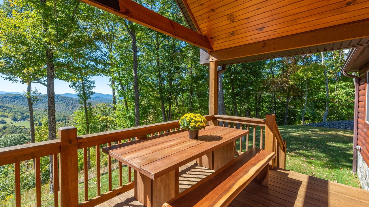 Photo of Outdoor in Bakersville