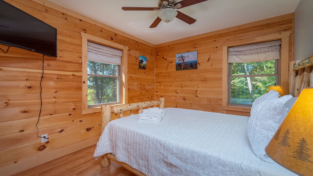 Photo of Bedroom in Bakersville