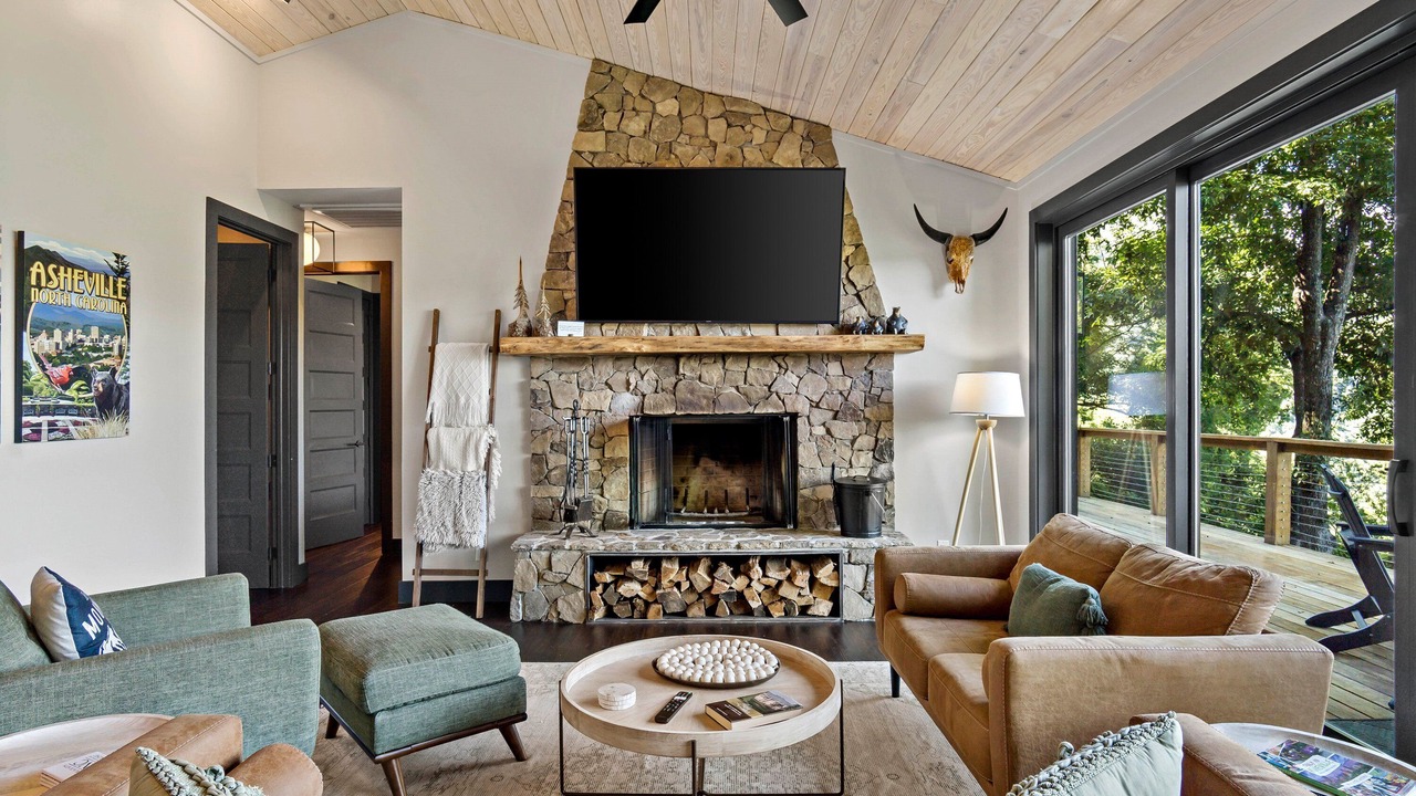 Photo of Livingroom in Laurel Ridge