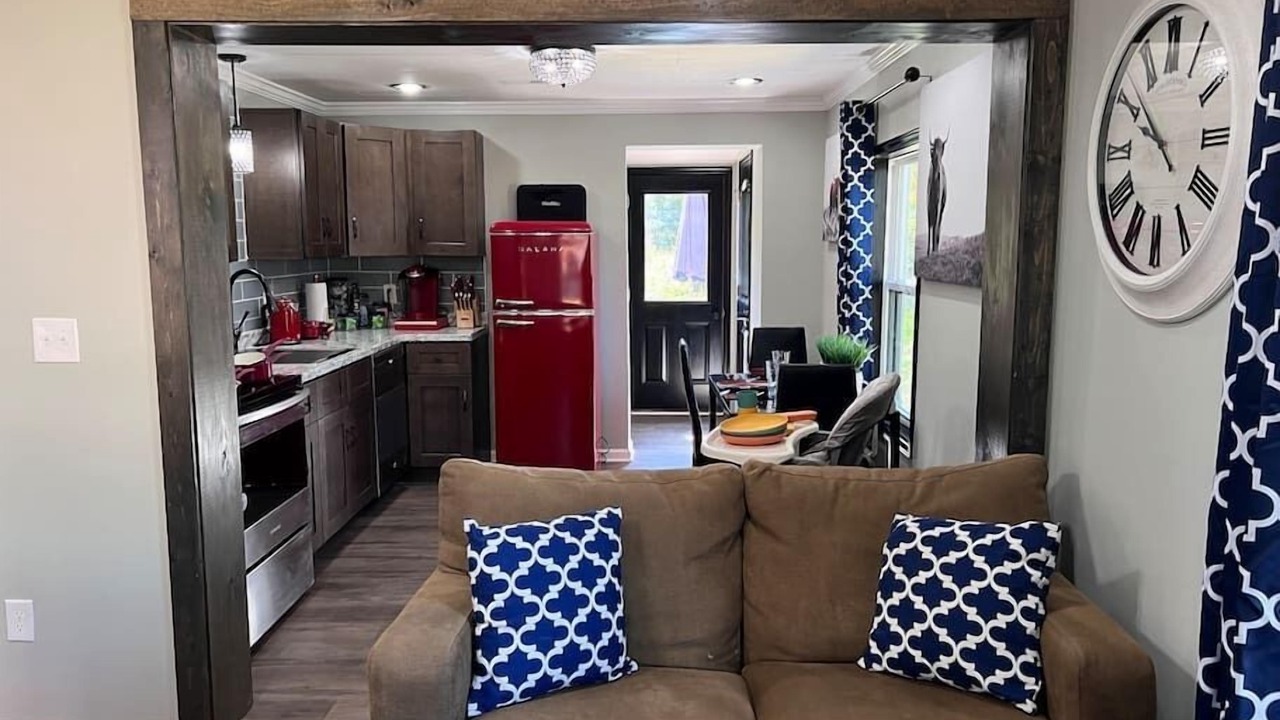 Photo of Livingroom in Statesville
