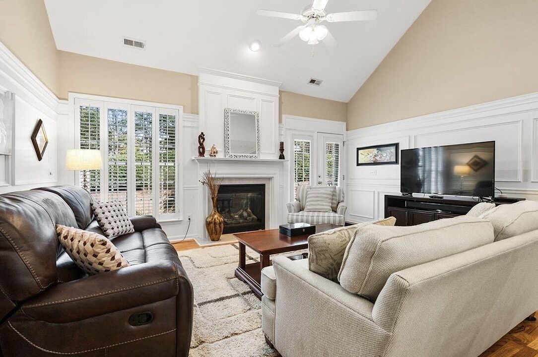 Photo of Livingroom in Northwest Raleigh