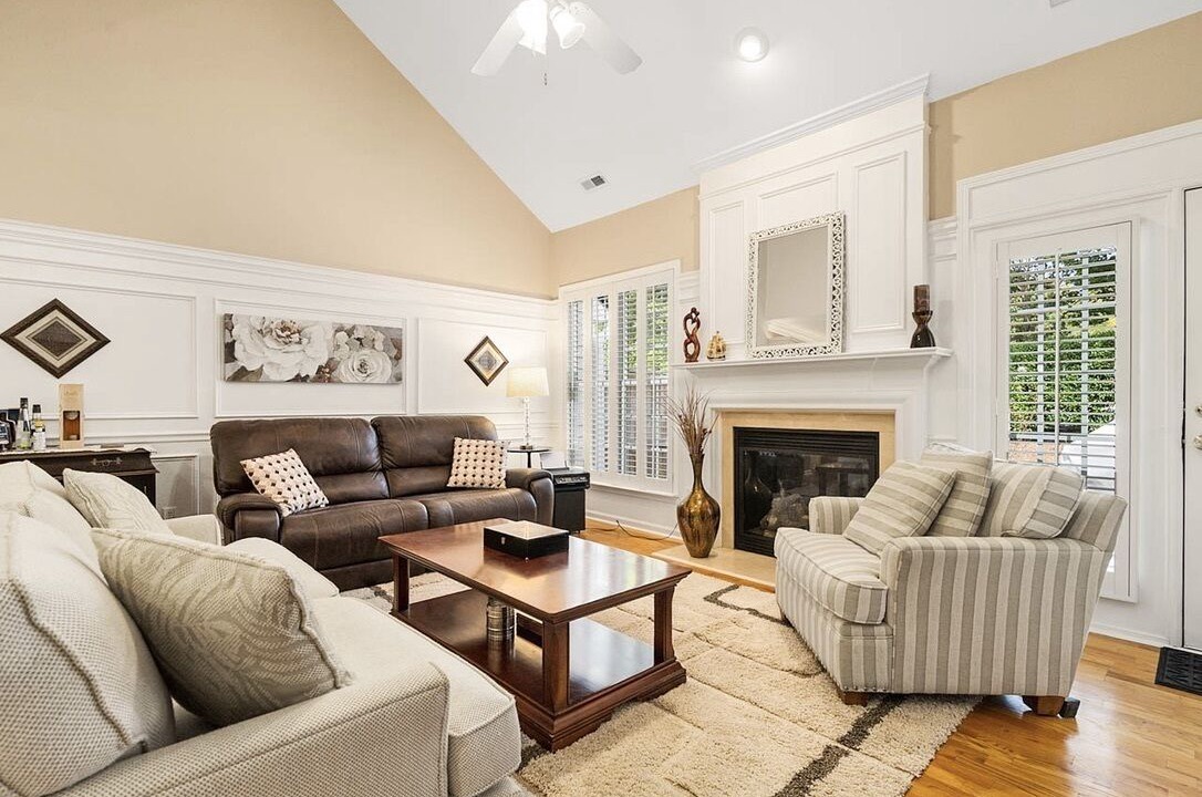 Photo of Livingroom in Northwest Raleigh