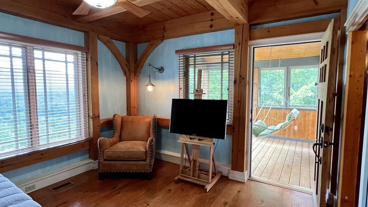 Photo of Bedroom in Lake Lure