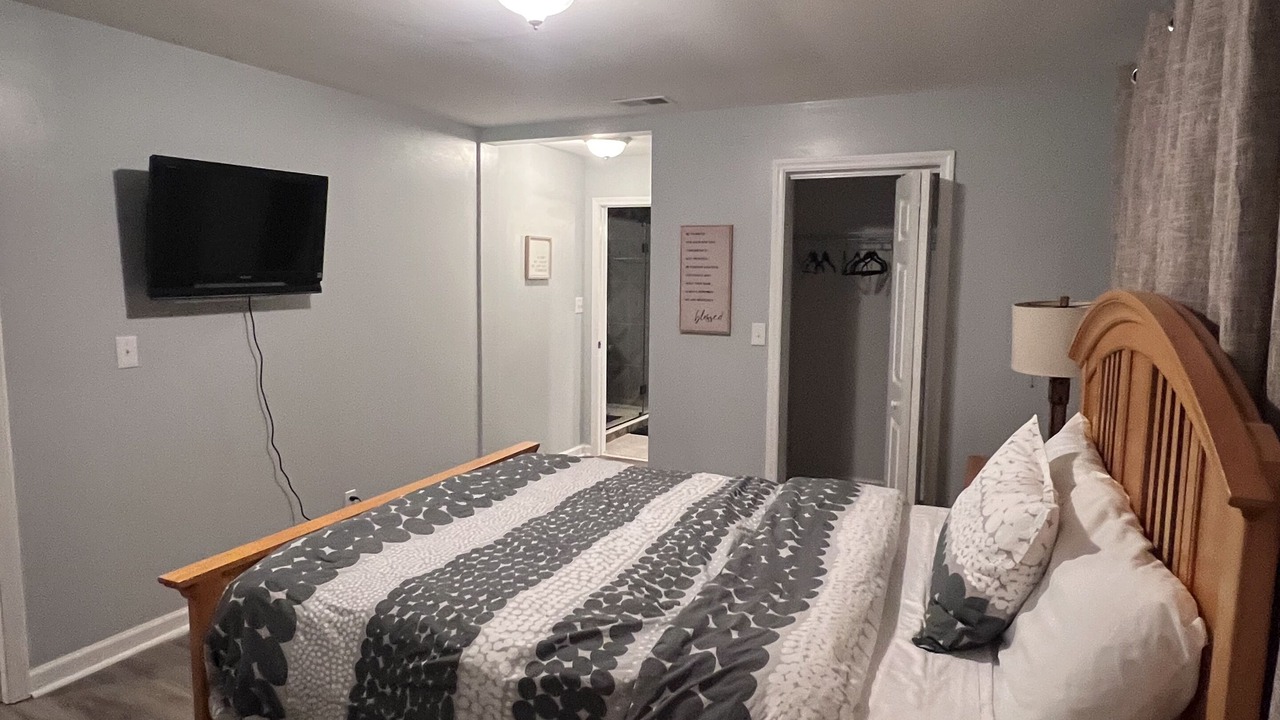 Photo of Bedroom in Monroe