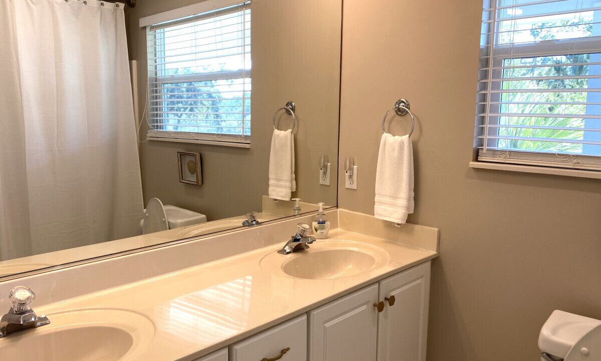 Photo of Bathroom in Blue Heron Lake