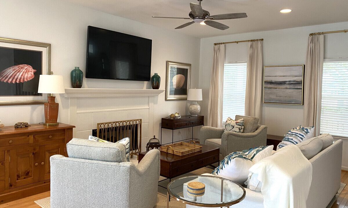 Photo of Livingroom in Blue Heron Lake