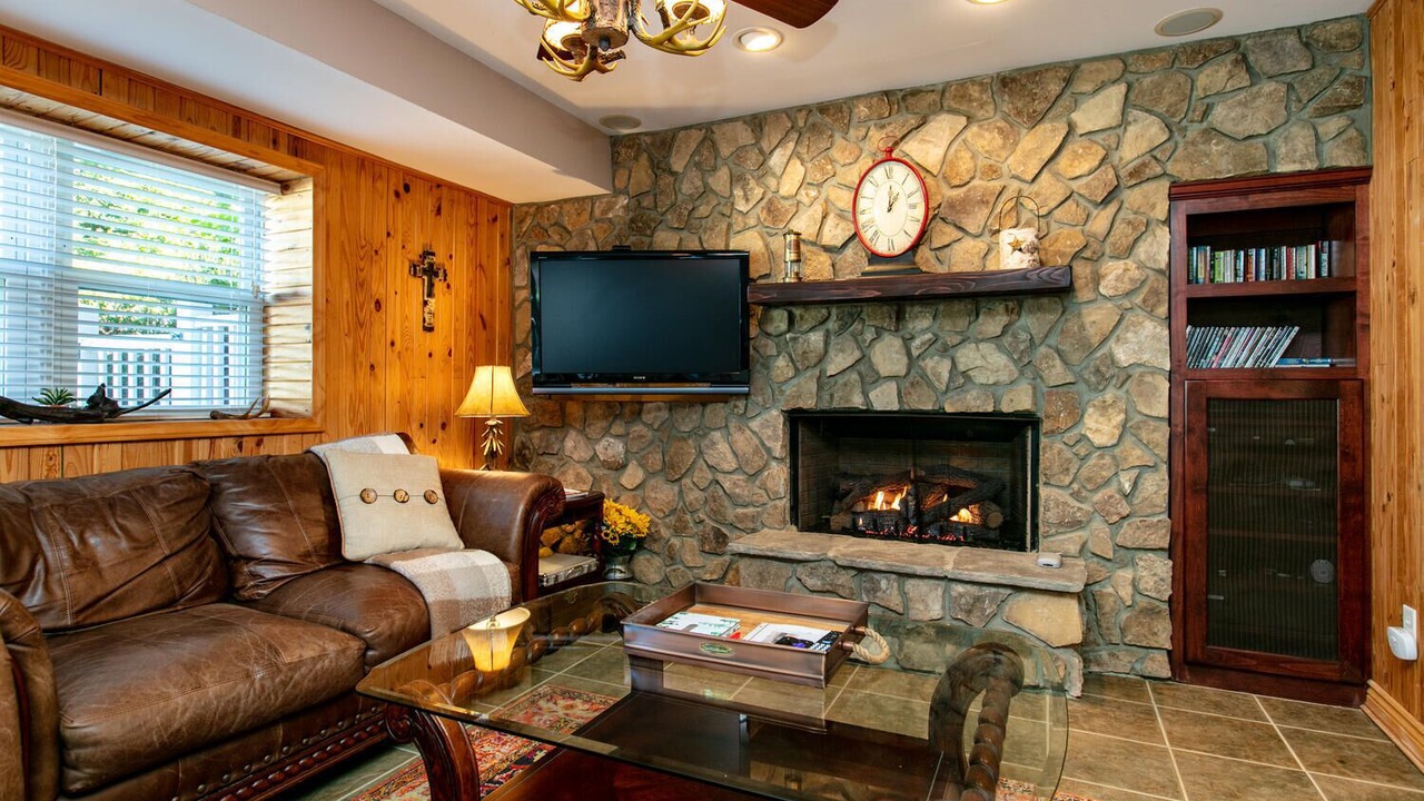 Photo of Livingroom in Lake Lure