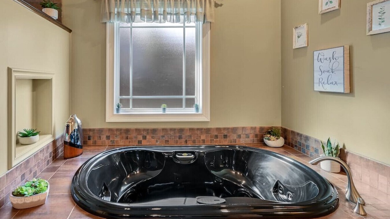 Photo of Bathroom in Weaverville