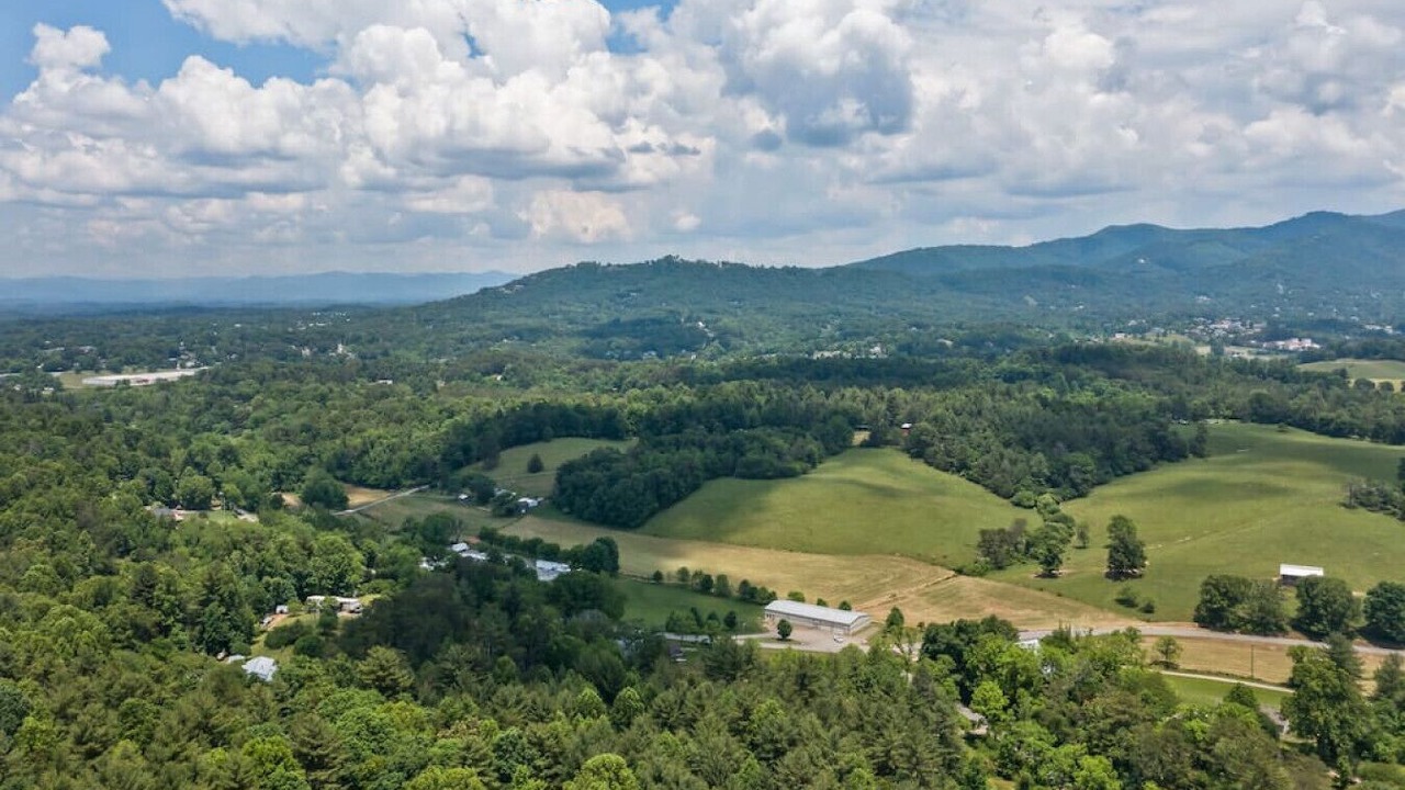 Photo of Outdoor in Weaverville