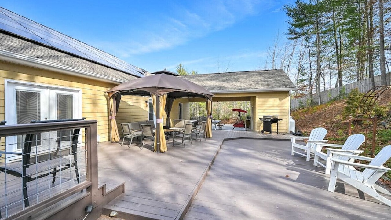 Photo of Outdoor in Weaverville