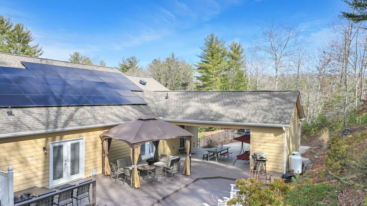 Photo of Outdoor in Weaverville