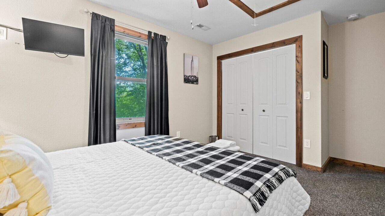 Photo of Bedroom in Waynesville