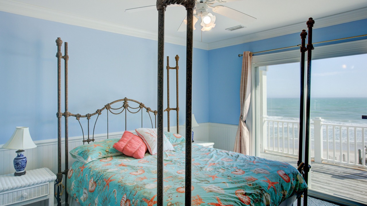 Photo of Bedroom in Village of Stump Sound
