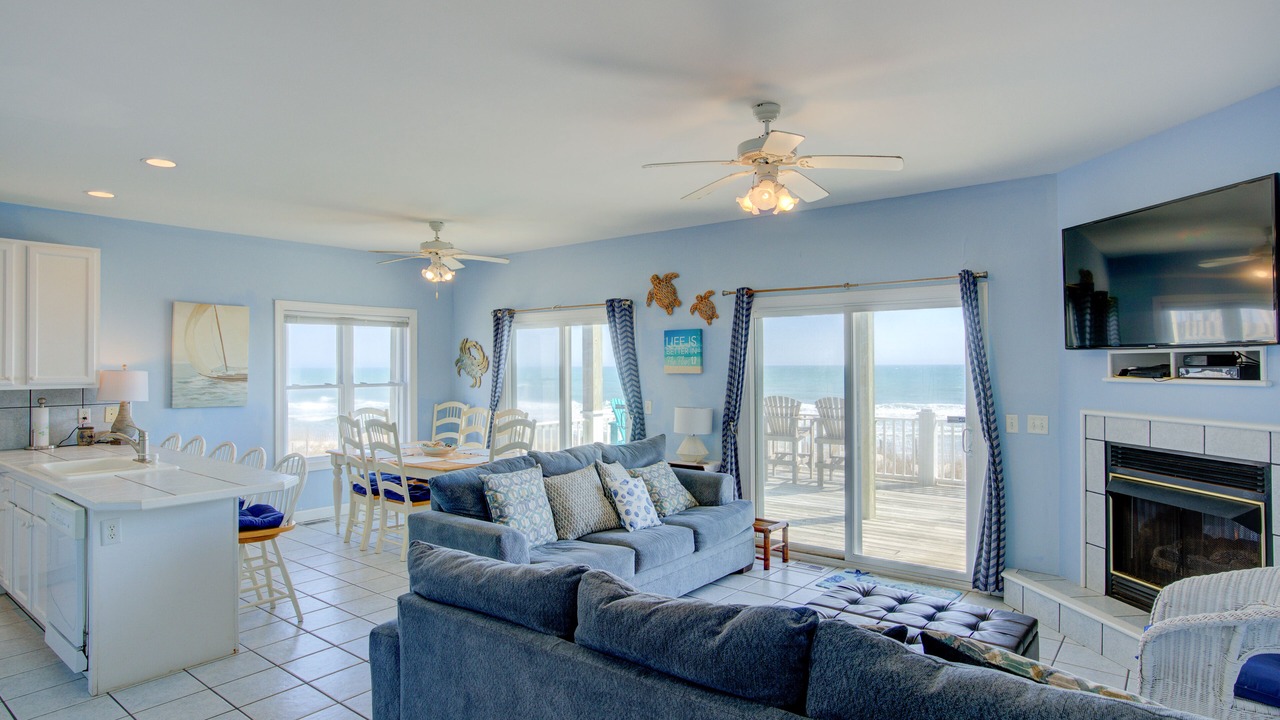 Photo of Livingroom in Village of Stump Sound