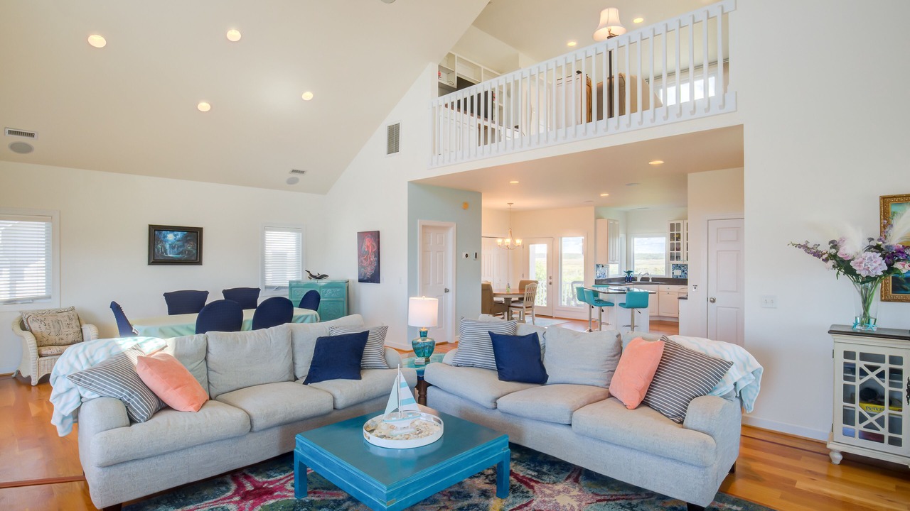 Photo of Livingroom in Village of Stump Sound