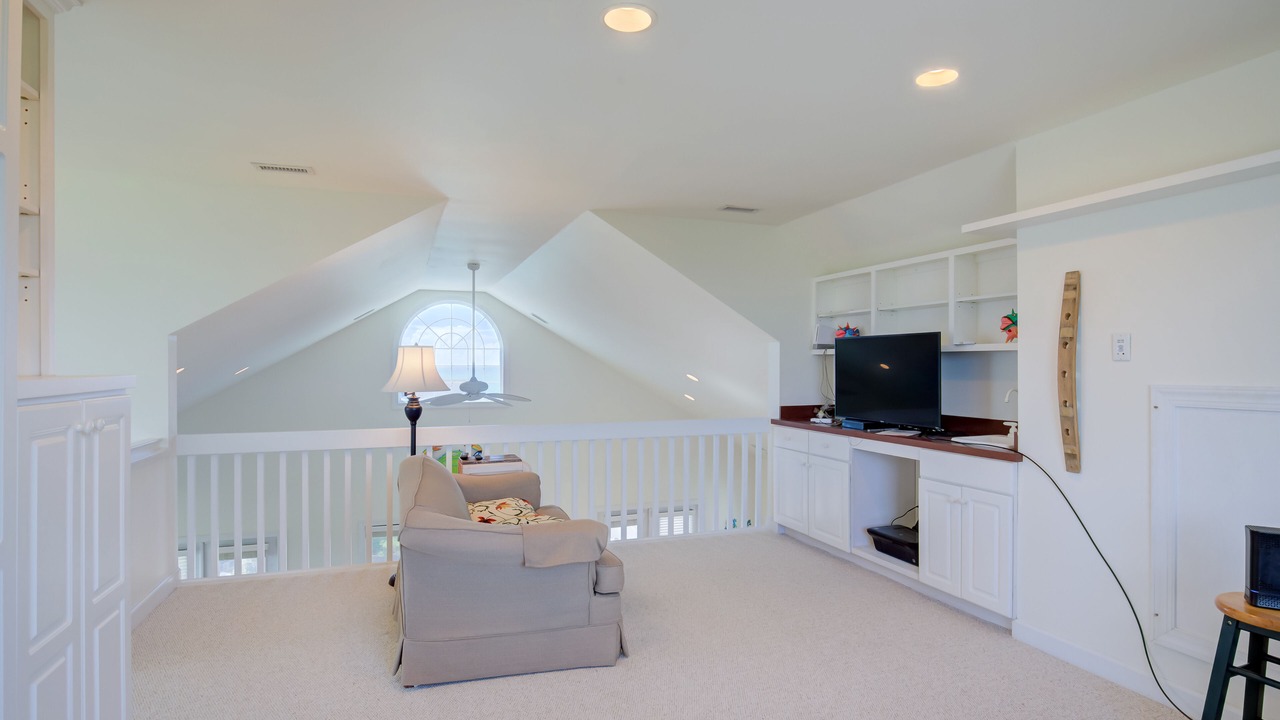 Photo of Livingroom in Village of Stump Sound