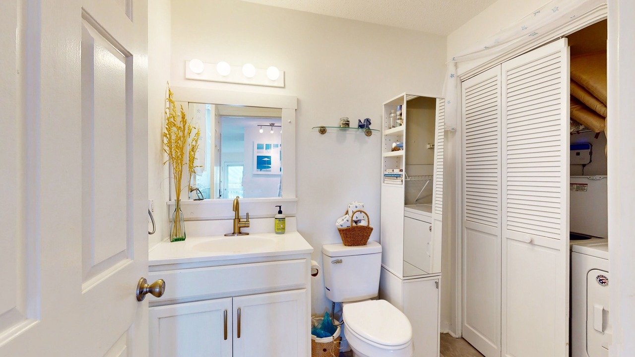 Photo of Bathroom in Topsail Beach