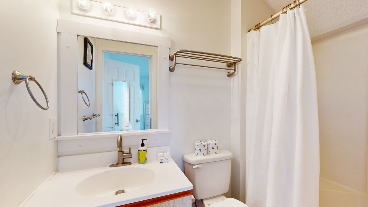 Photo of Bathroom in Topsail Beach
