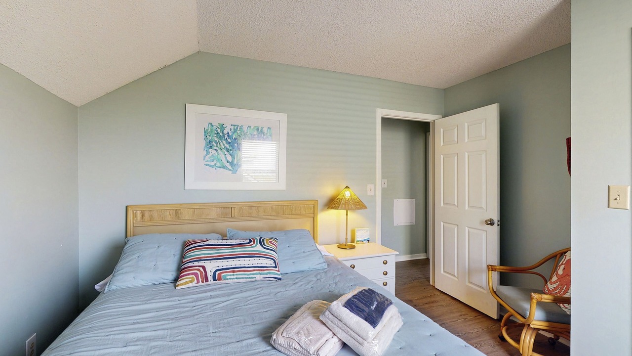 Photo of Bedroom in Topsail Beach