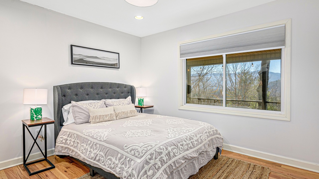 Photo of Bedroom in Black Mountain