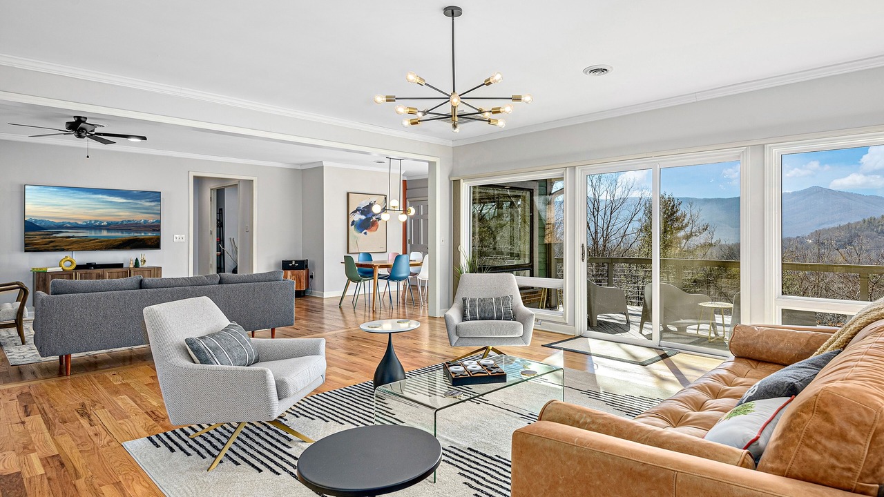 Photo of Livingroom in Black Mountain