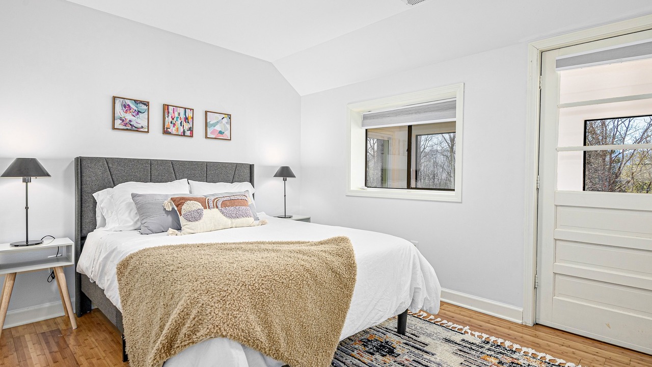 Photo of Bedroom in Black Mountain