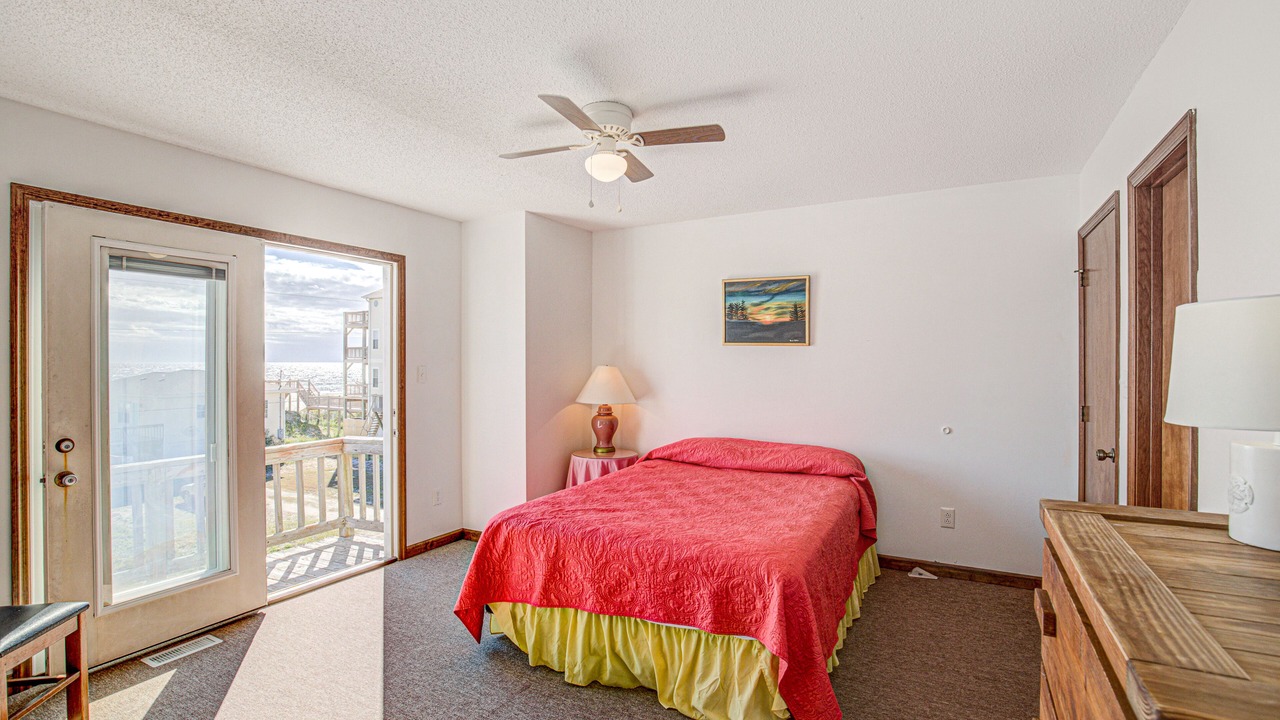 Photo of Bedroom in Topsail Beach