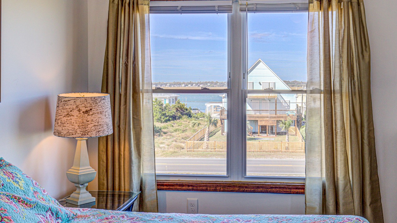 Photo of Bedroom in Topsail Beach