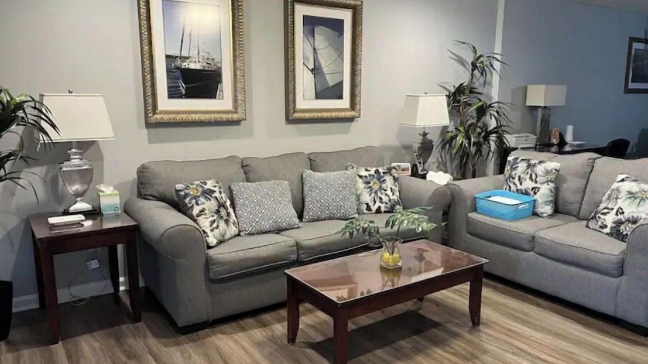 Photo of Livingroom in Jacksonville