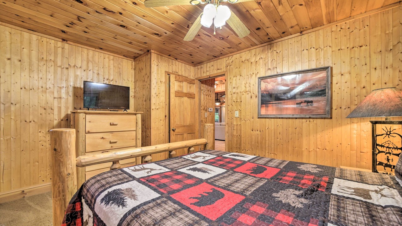 Photo of Bedroom in Lake Toxaway