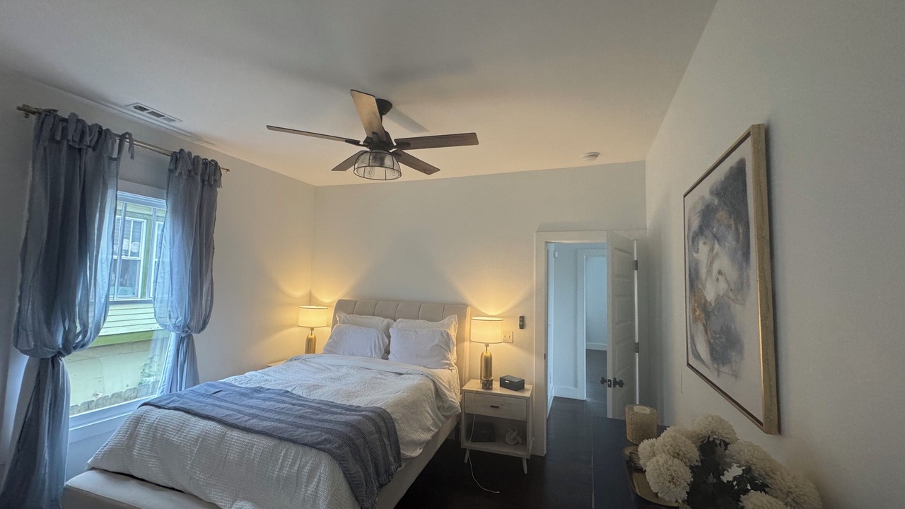 Photo of Bedroom in Eighth Avenue