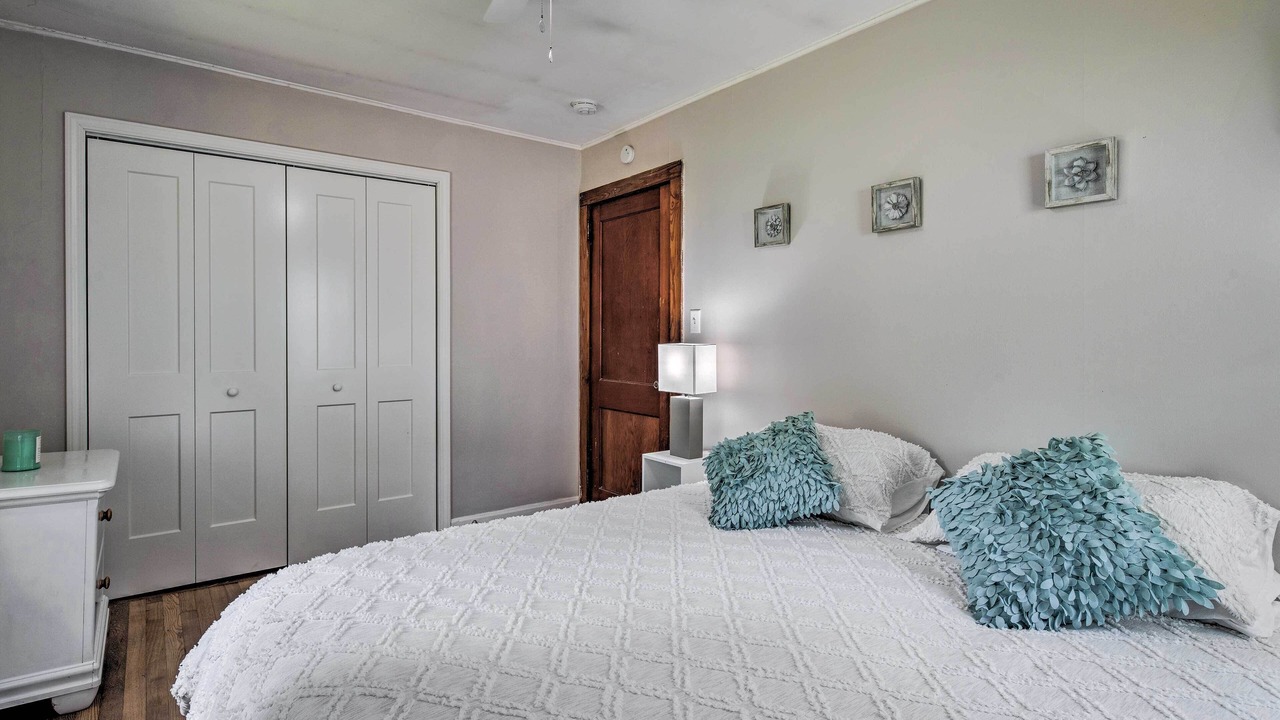 Photo of Bedroom in Skyland