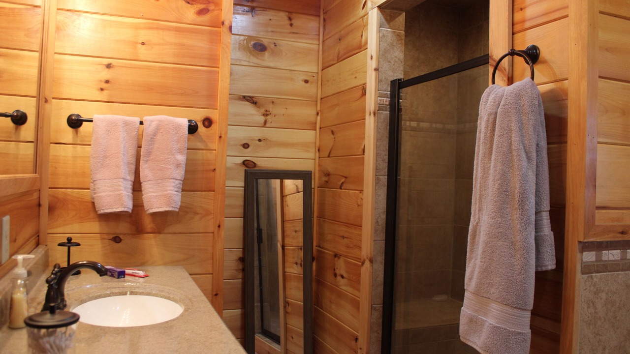 Photo of Bathroom in Marshall