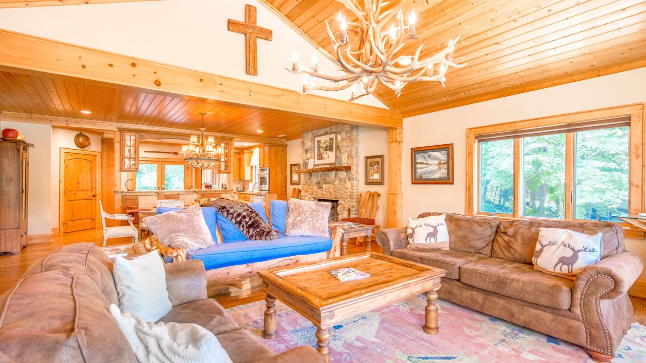 Photo of Livingroom in Lake Junaluska
