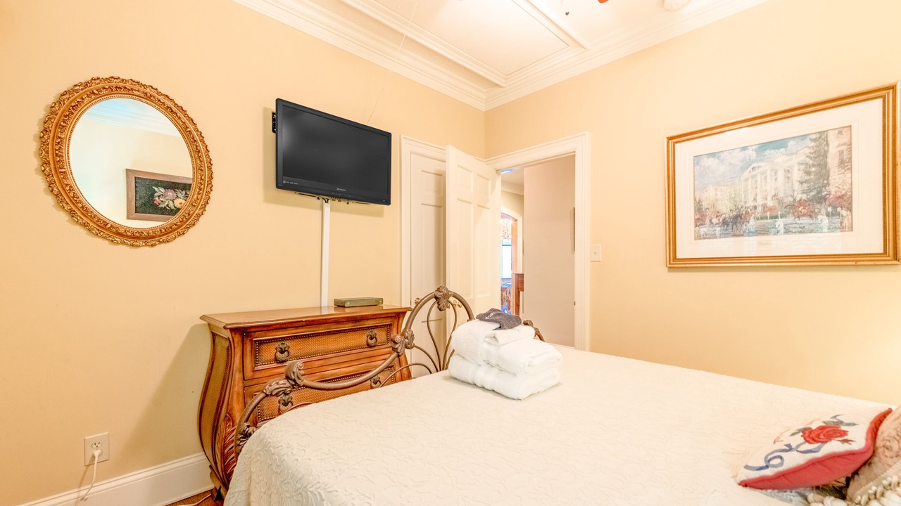 Photo of Bedroom in Lake Junaluska