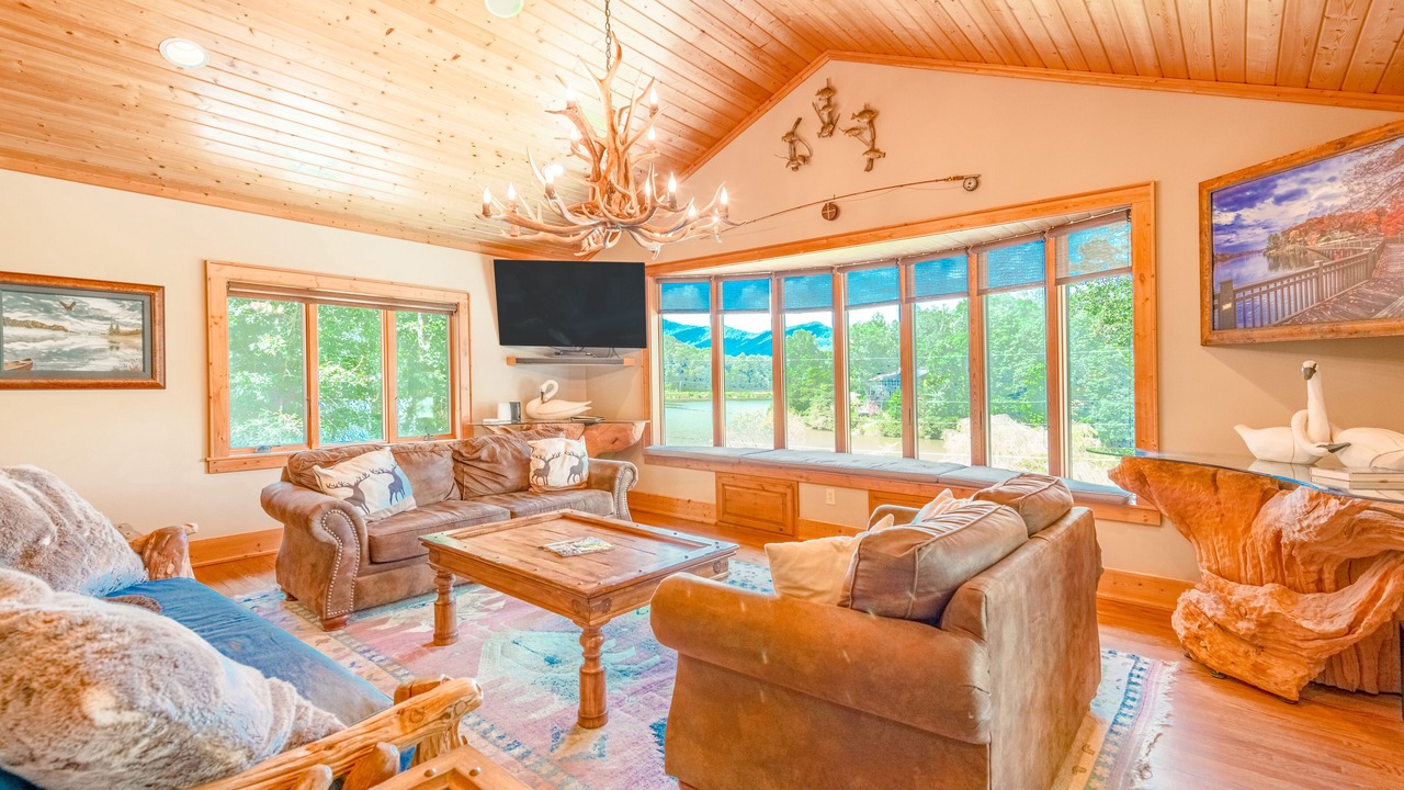 Photo of Livingroom in Lake Junaluska