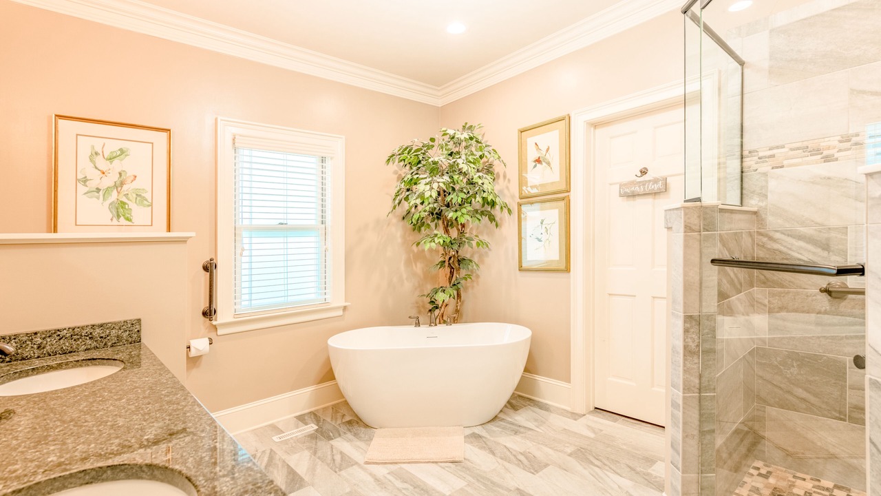 Photo of Bathroom in Lake Junaluska