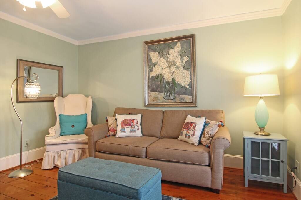 Photo of Livingroom in Wilmington Historic District