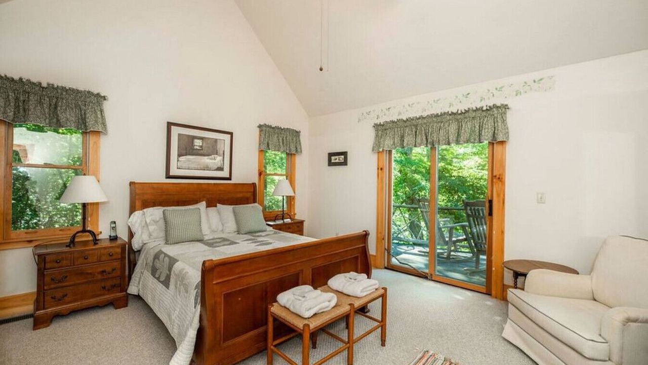 Photo of Bedroom in Cullowhee