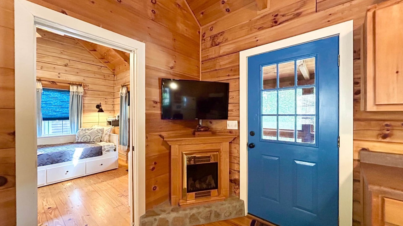 Photo of Livingroom in Lake Lure