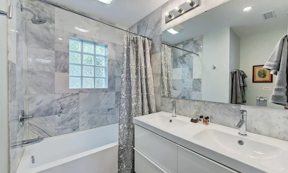 Photo of Bathroom in Charlotte Center City