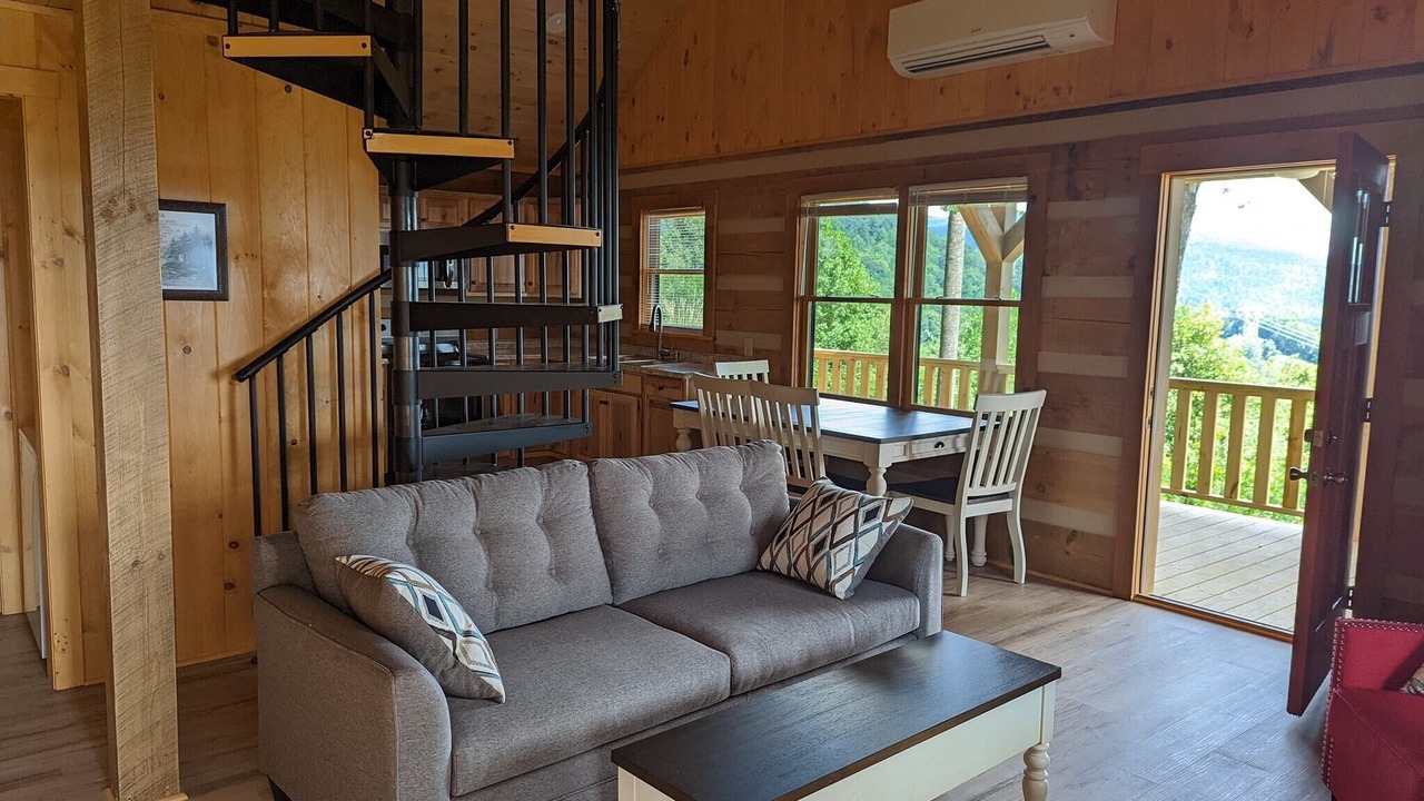 Photo of Bedroom in Traphill